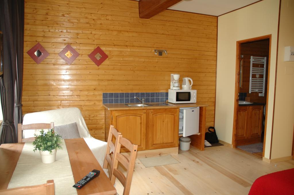 Hotel Maison Maxil Massat Zimmer foto